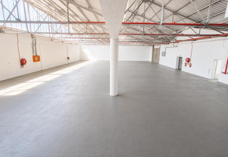 To Let Commercial Property for Rent in Paarden Eiland Western Cape